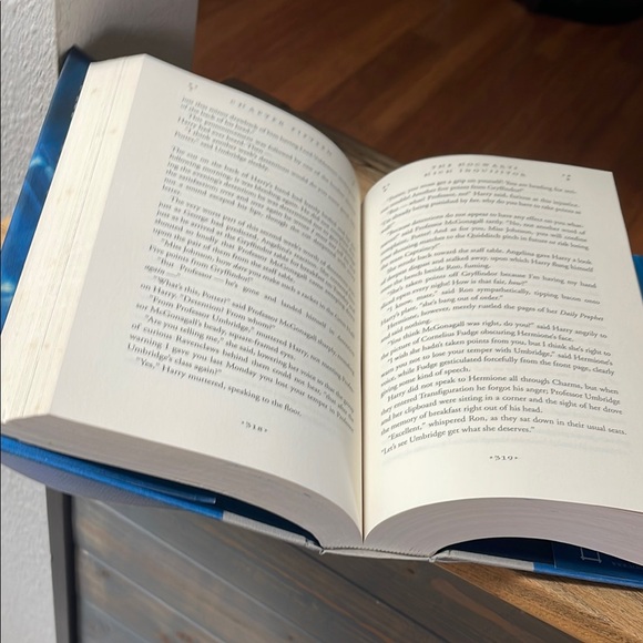 Harry Potter and the Order of the Phoenix Hard Cover Book - Picture 5 of 8